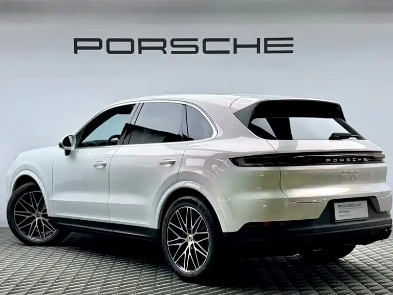 Porsche Cayenne — фото 5