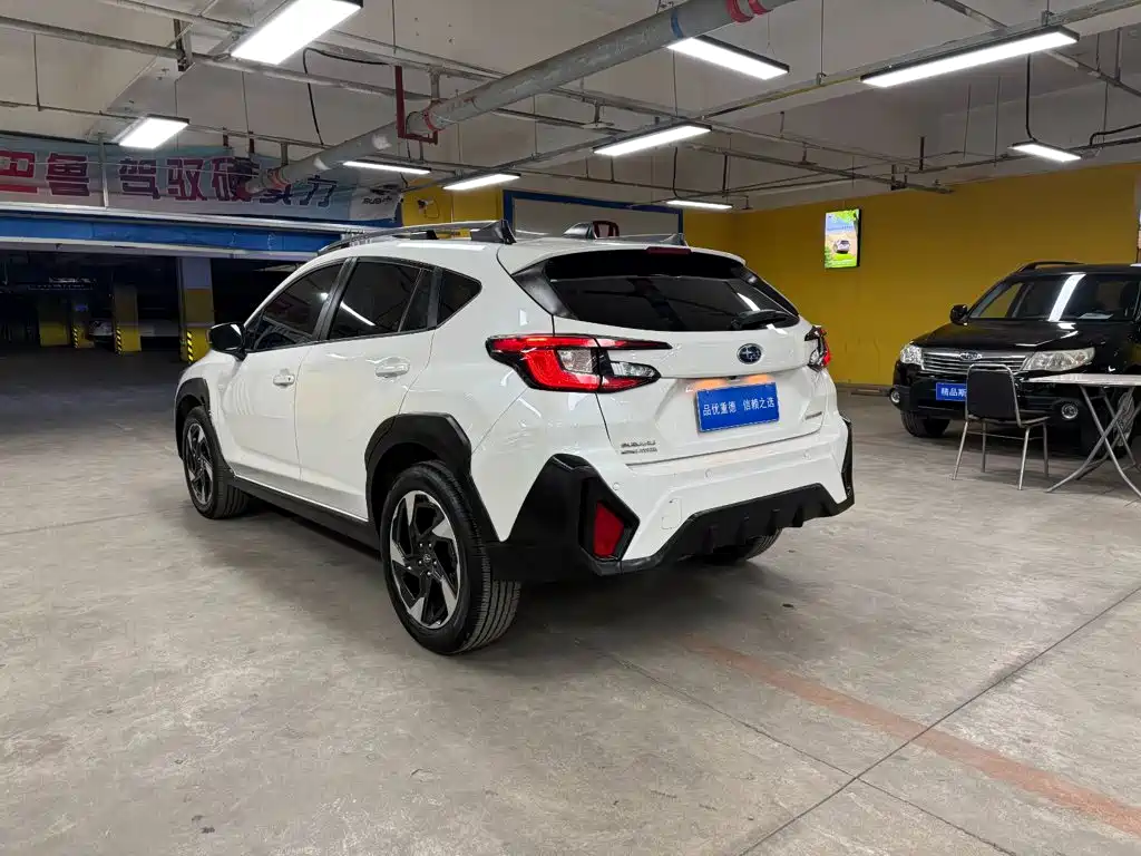 Subaru Crosstrek — фото 6