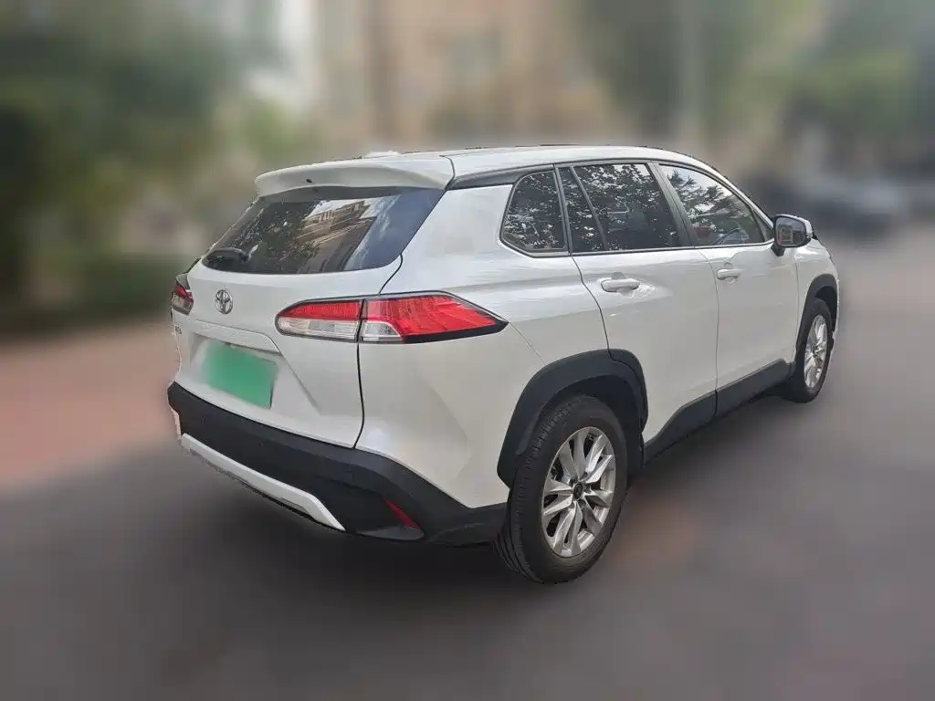 Toyota Corolla Cross — фото 4