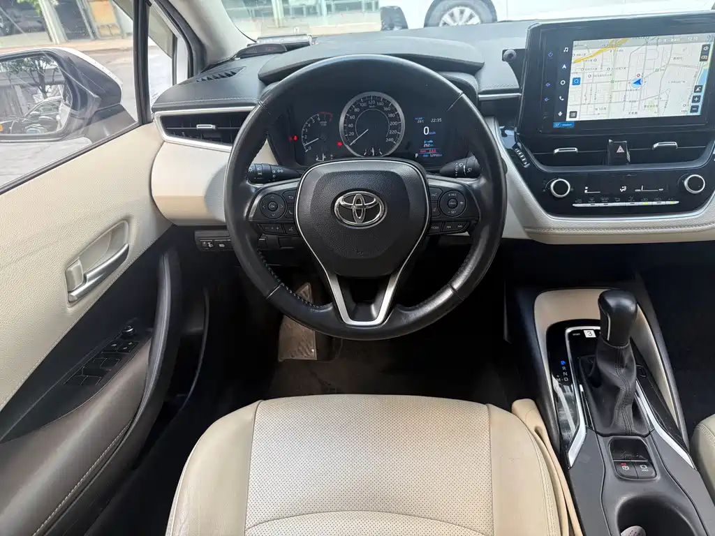 Toyota Corolla — фото 13