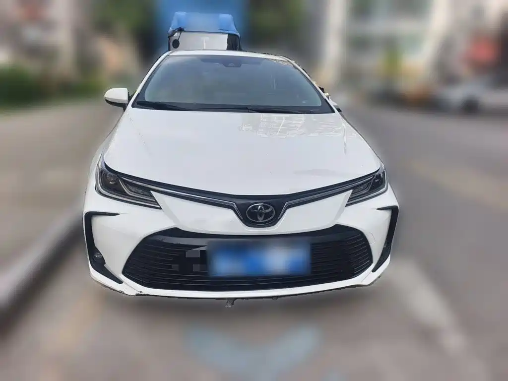 Toyota Corolla — фото 2