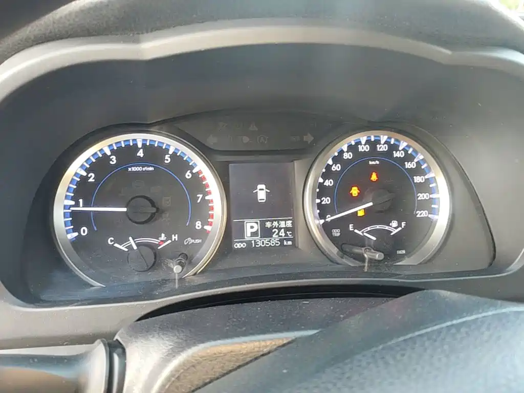 Toyota Highlander — фото 11
