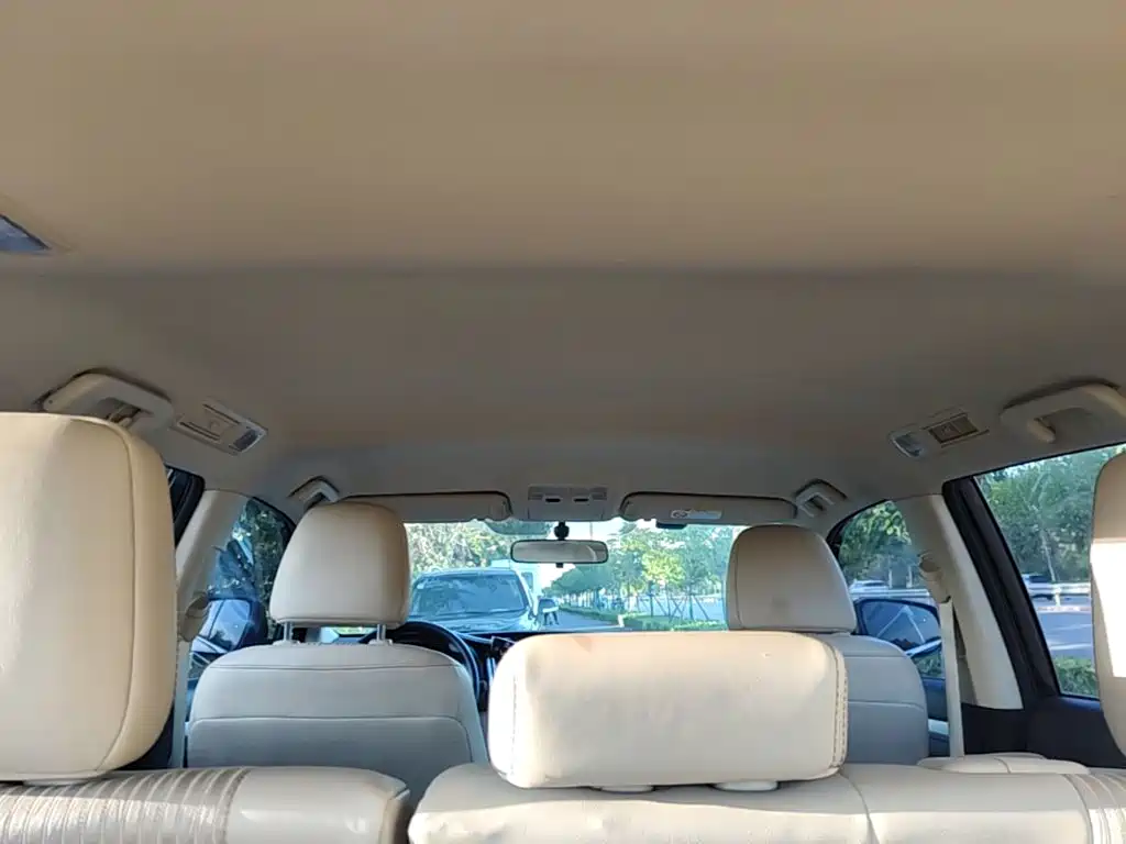 Toyota Highlander — фото 17