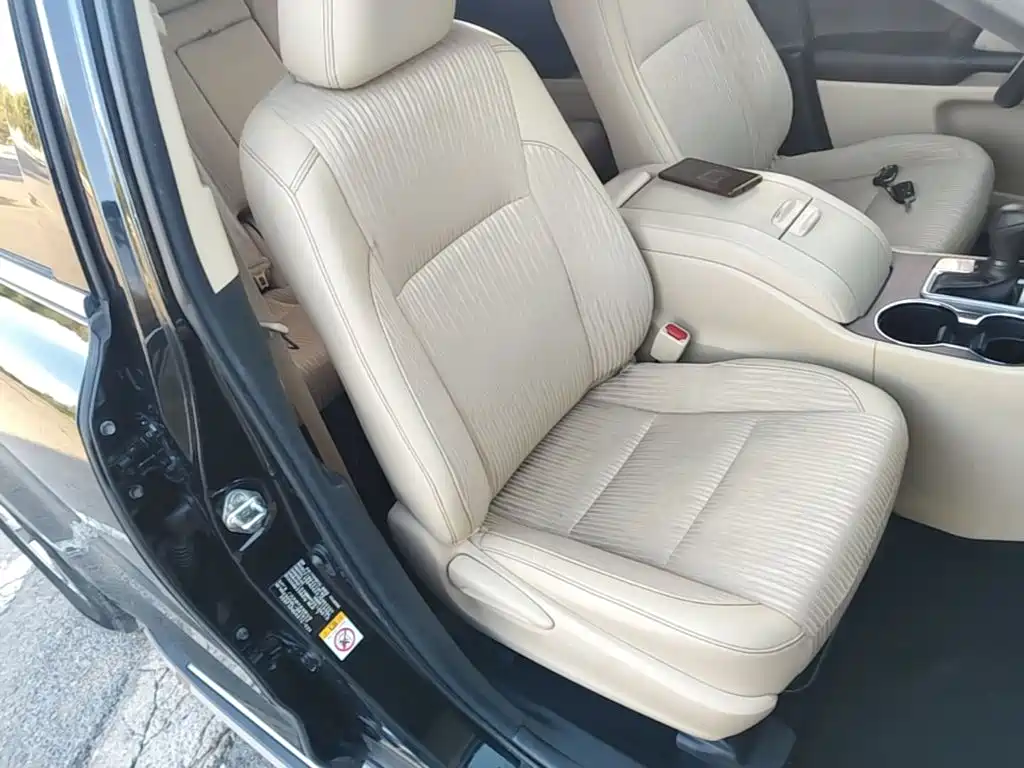 Toyota Highlander — фото 24