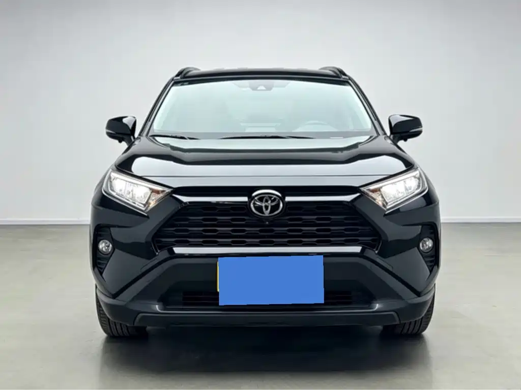 Toyota RAV4 — фото 2