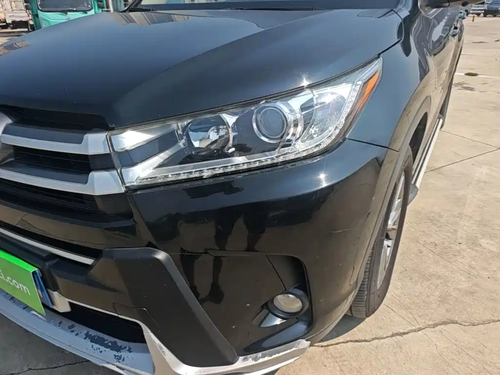 Toyota Highlander — фото 17