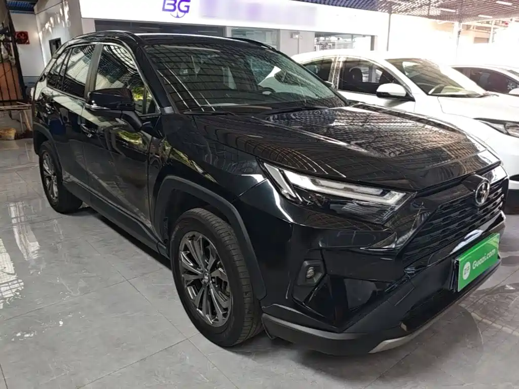 Toyota RAV4 — фото 21