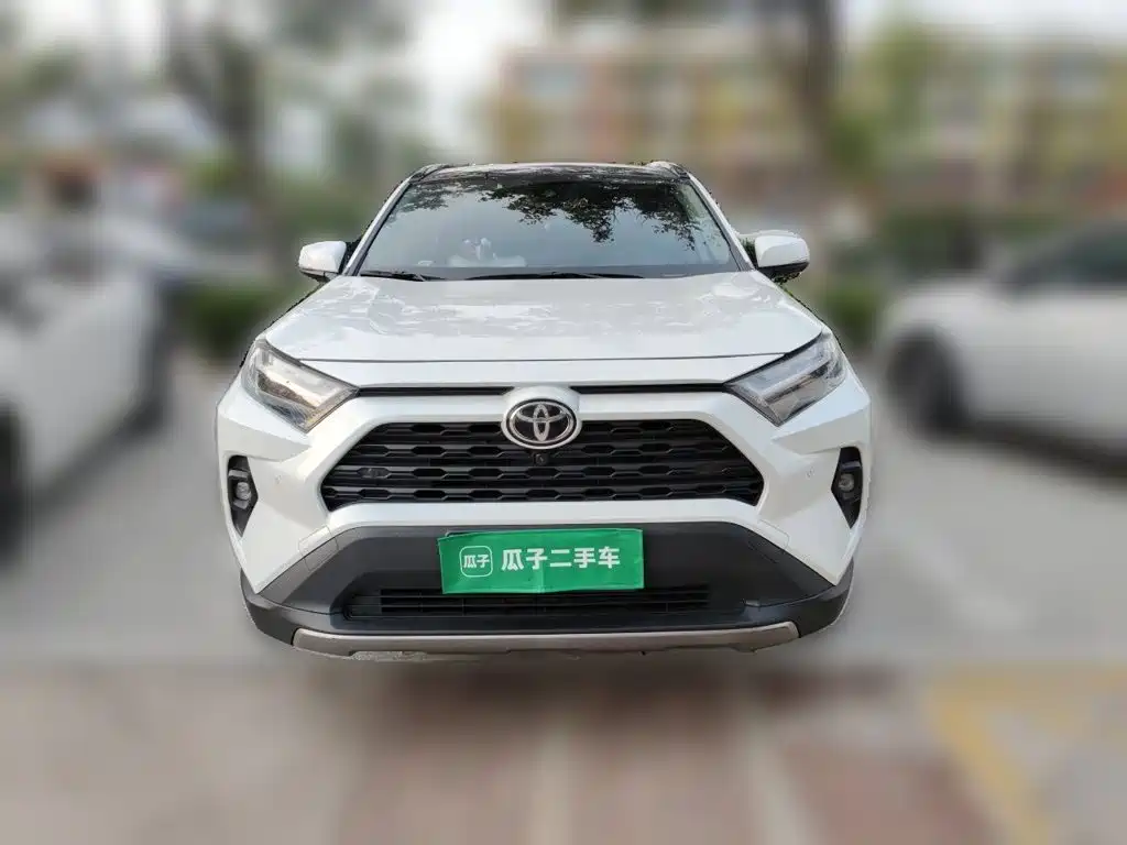 Toyota RAV4 — фото 2