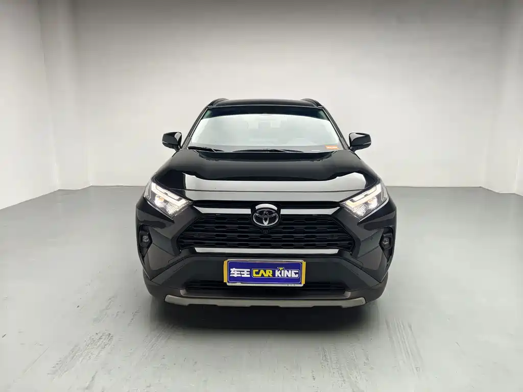 Toyota RAV4 — фото 3