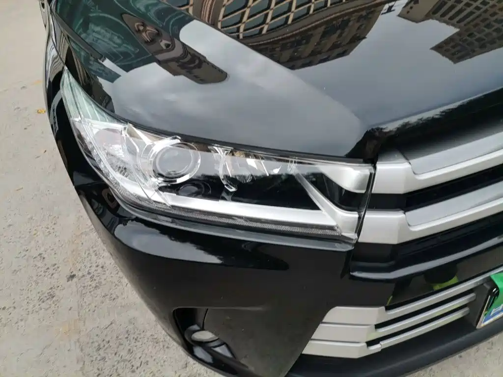 Toyota Highlander — фото 7