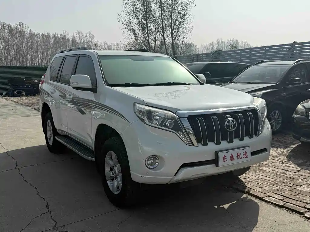 Toyota Prado — фото 3