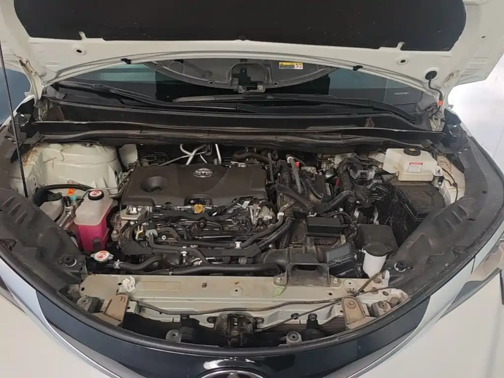 Toyota Granvia — фото 19