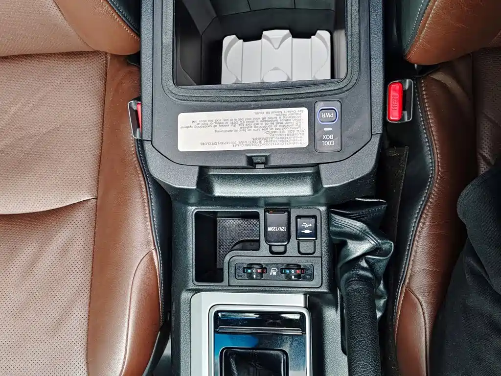 Toyota Prado — фото 11