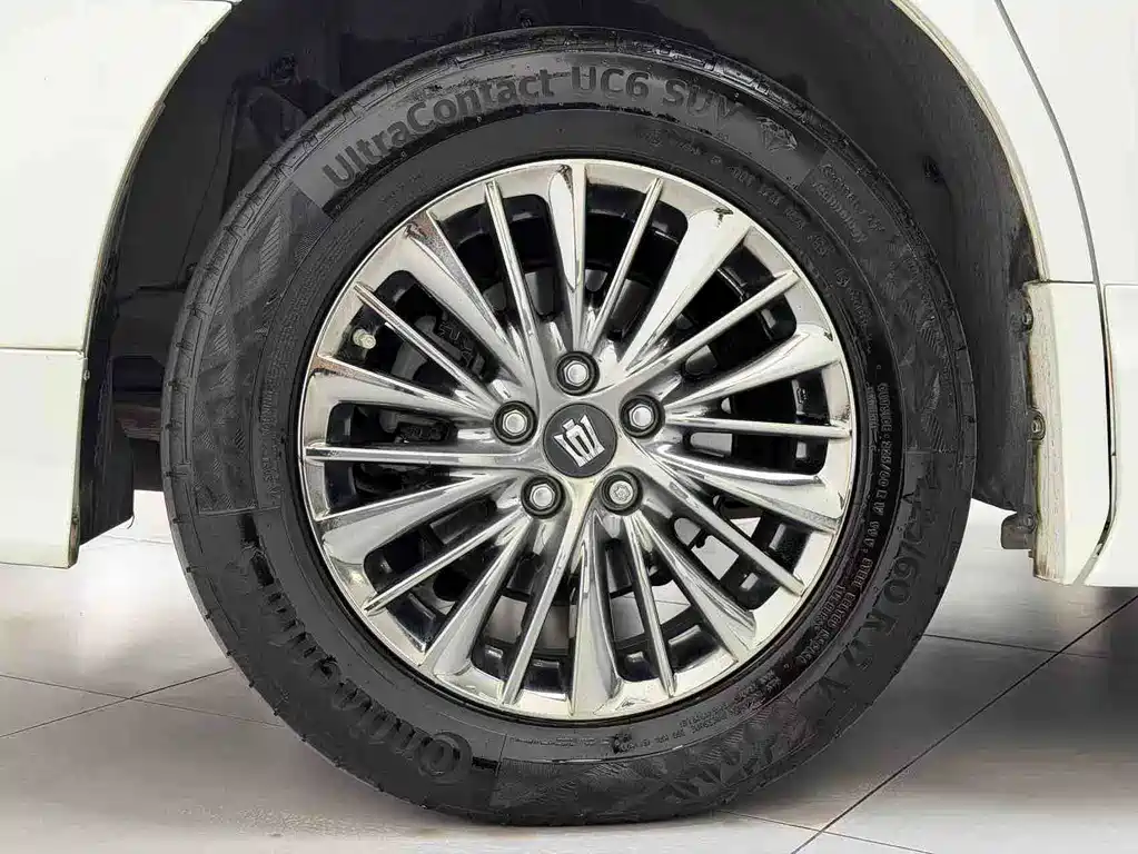 Toyota Vellfire — фото 9