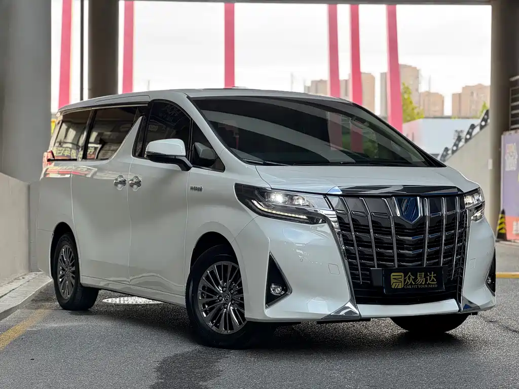 Toyota Alphard — фото 6