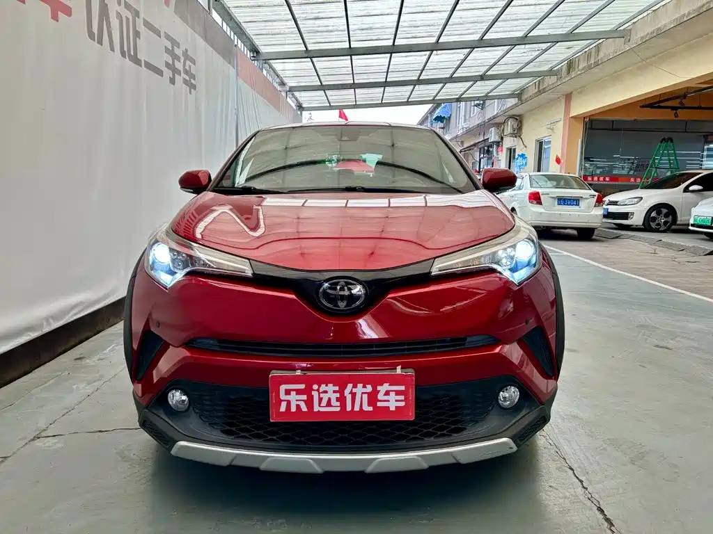 Toyota C-HR — фото 2