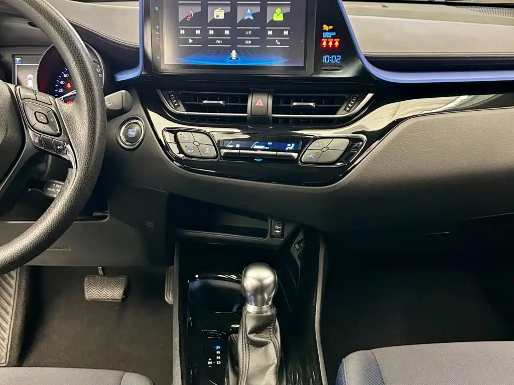 Toyota C-HR — фото 9