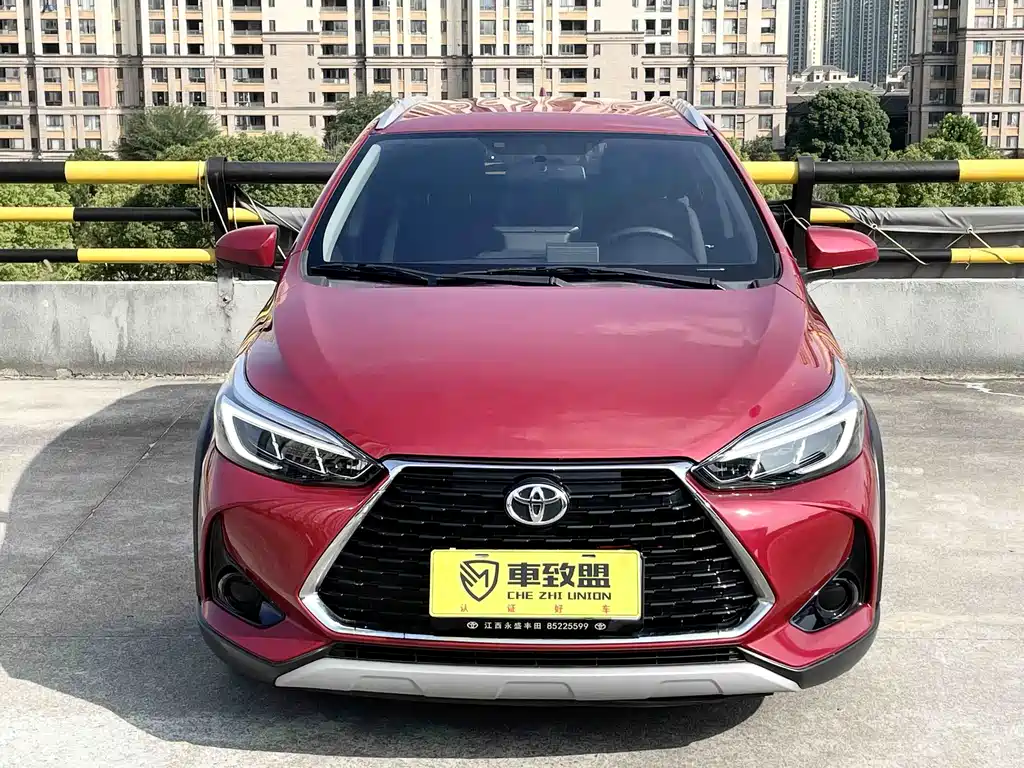 Toyota Yaris L — фото 2