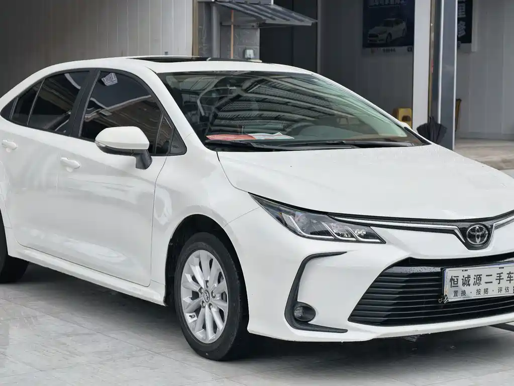 Toyota Corolla — фото 3