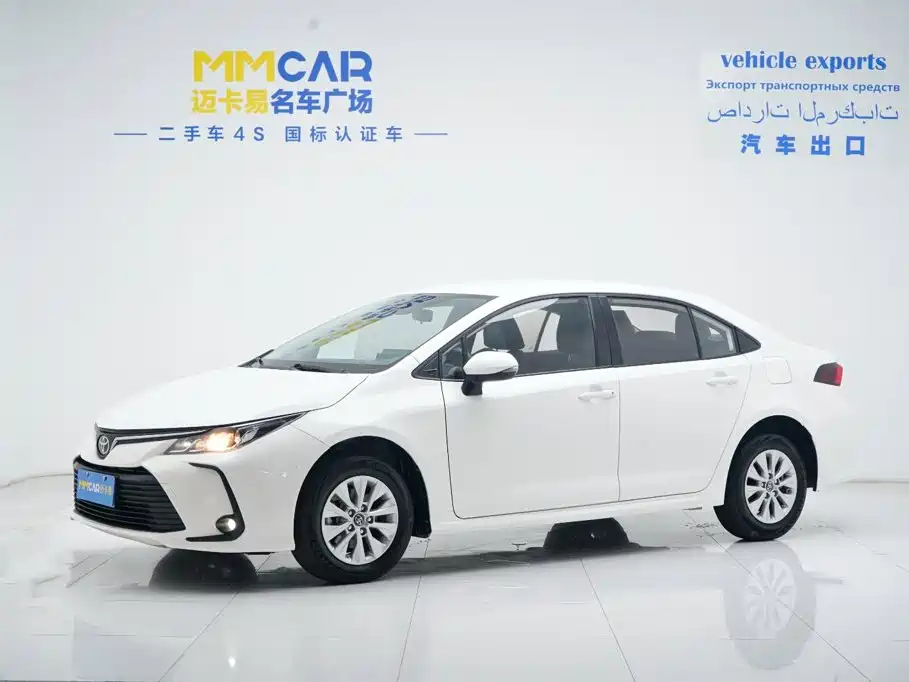 Toyota Corolla — фото 1