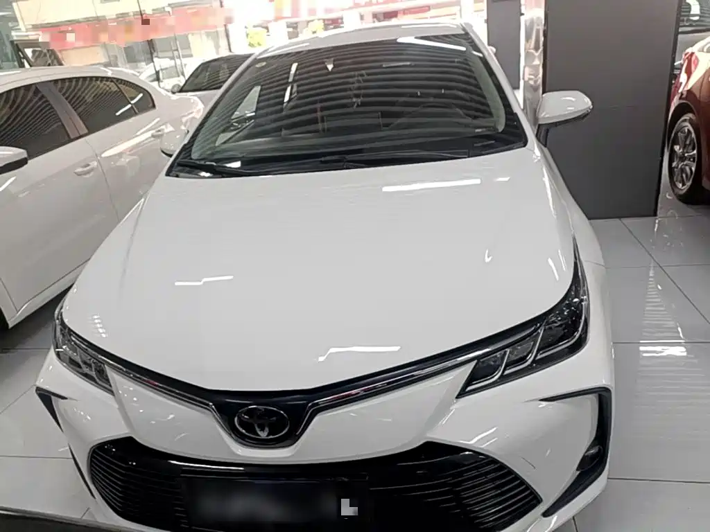Toyota Corolla — фото 2