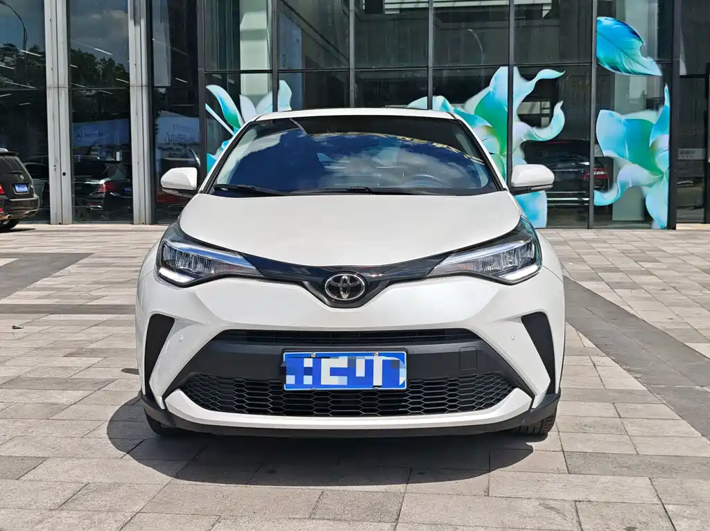 Toyota C-HR — фото 2