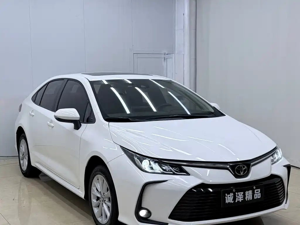 Toyota Corolla — фото 3