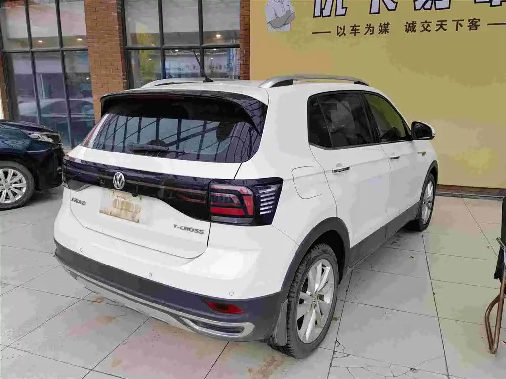 Volkswagen T-Cross — фото 4