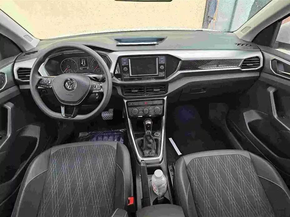Volkswagen T-Cross — фото 8