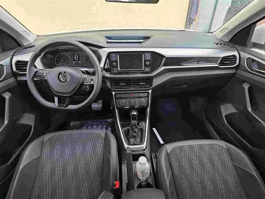 Volkswagen T-Cross — фото 9