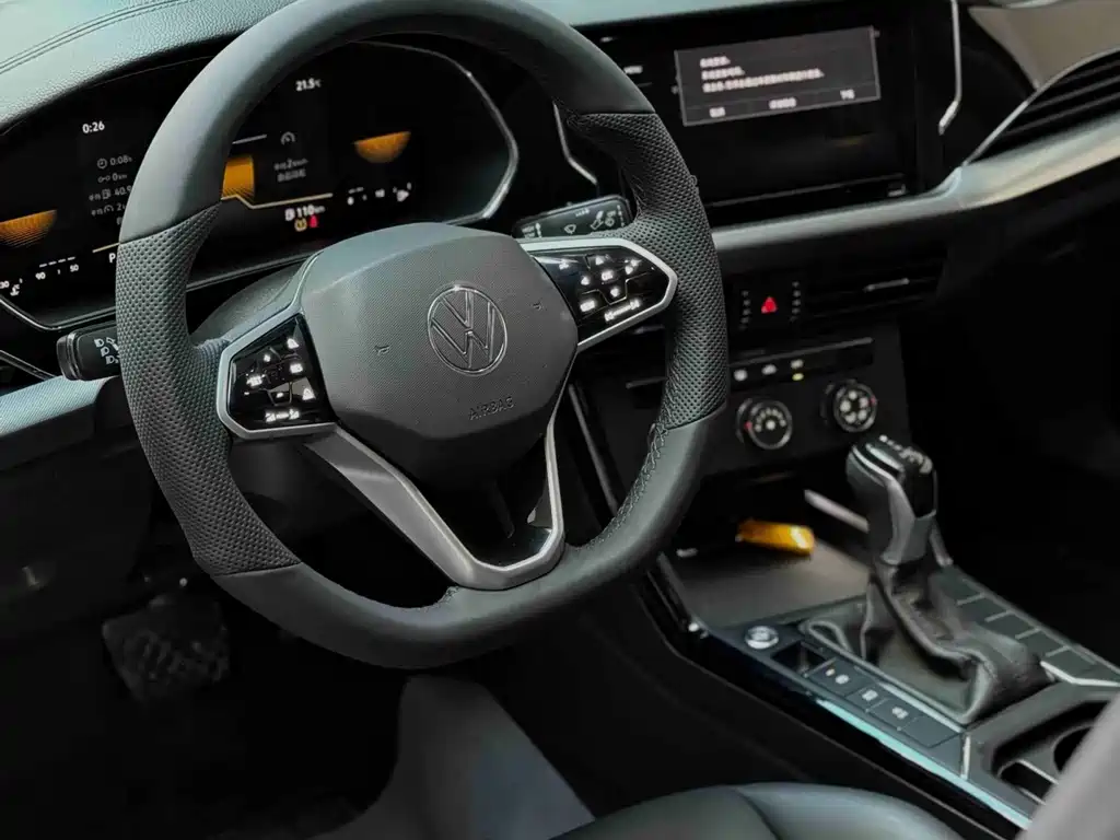 Volkswagen Passat — фото 7