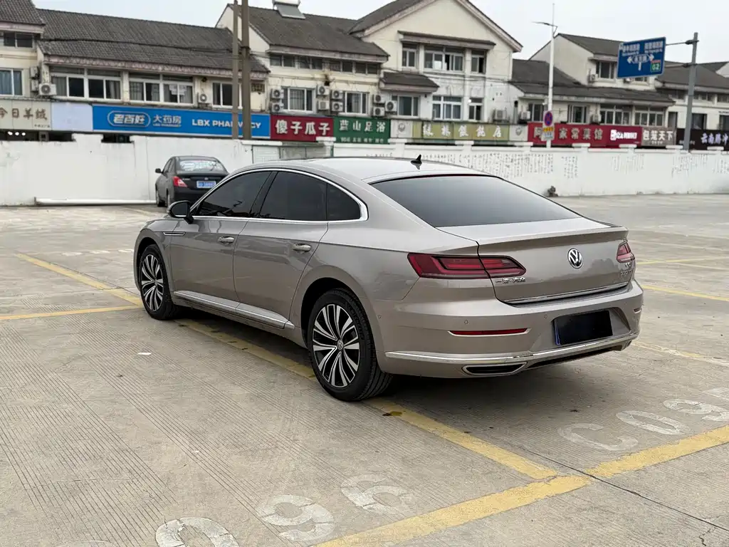 Volkswagen CC — фото 6