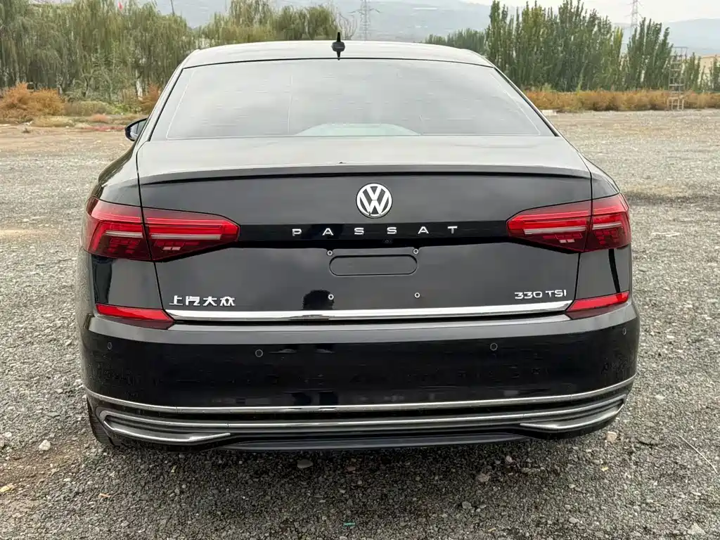Volkswagen Passat — фото 5