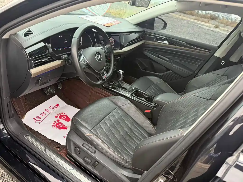 Volkswagen Passat — фото 7