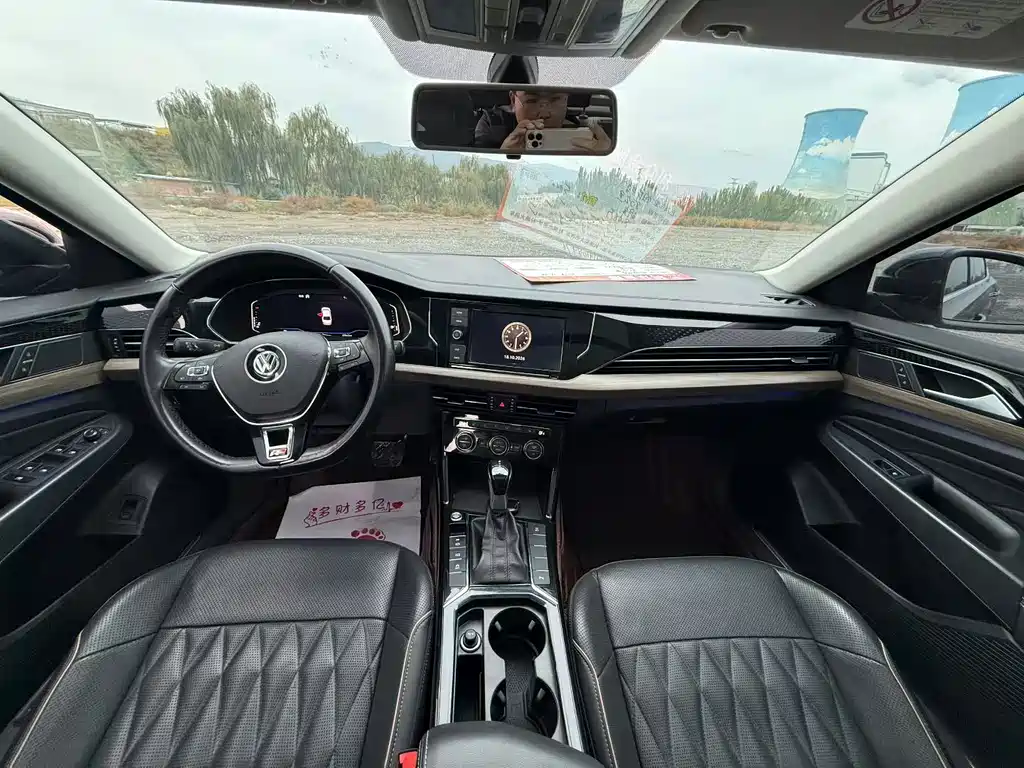 Volkswagen Passat — фото 8