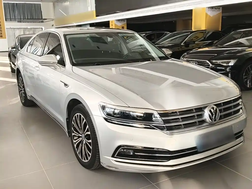 Volkswagen Phideon — фото 3