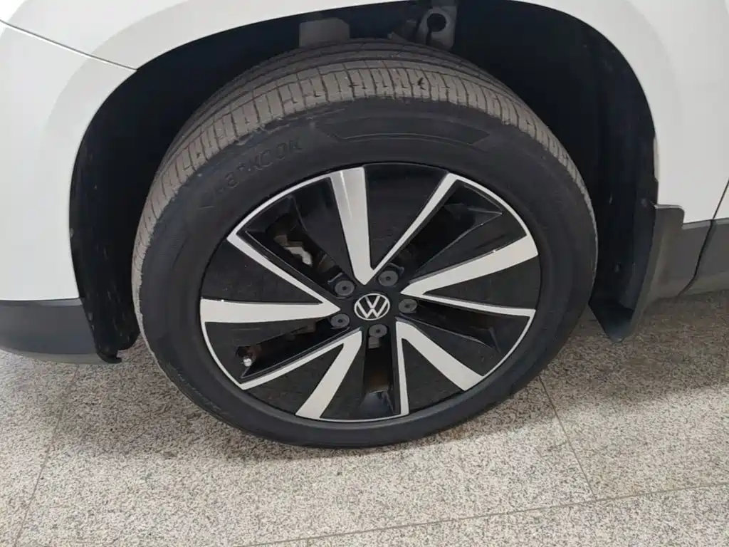 Volkswagen Tharu — фото 22