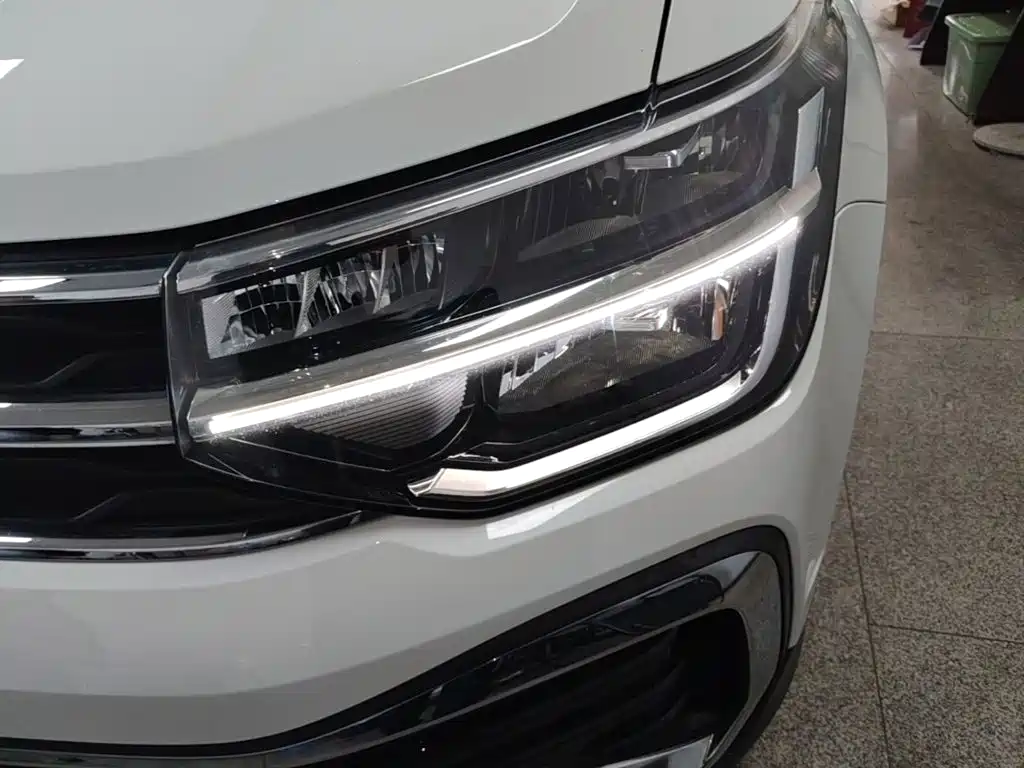 Volkswagen Tharu — фото 23
