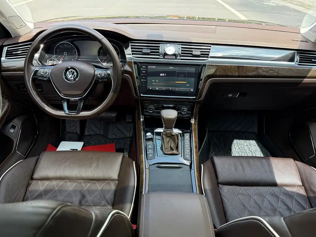 Volkswagen Phideon — фото 8
