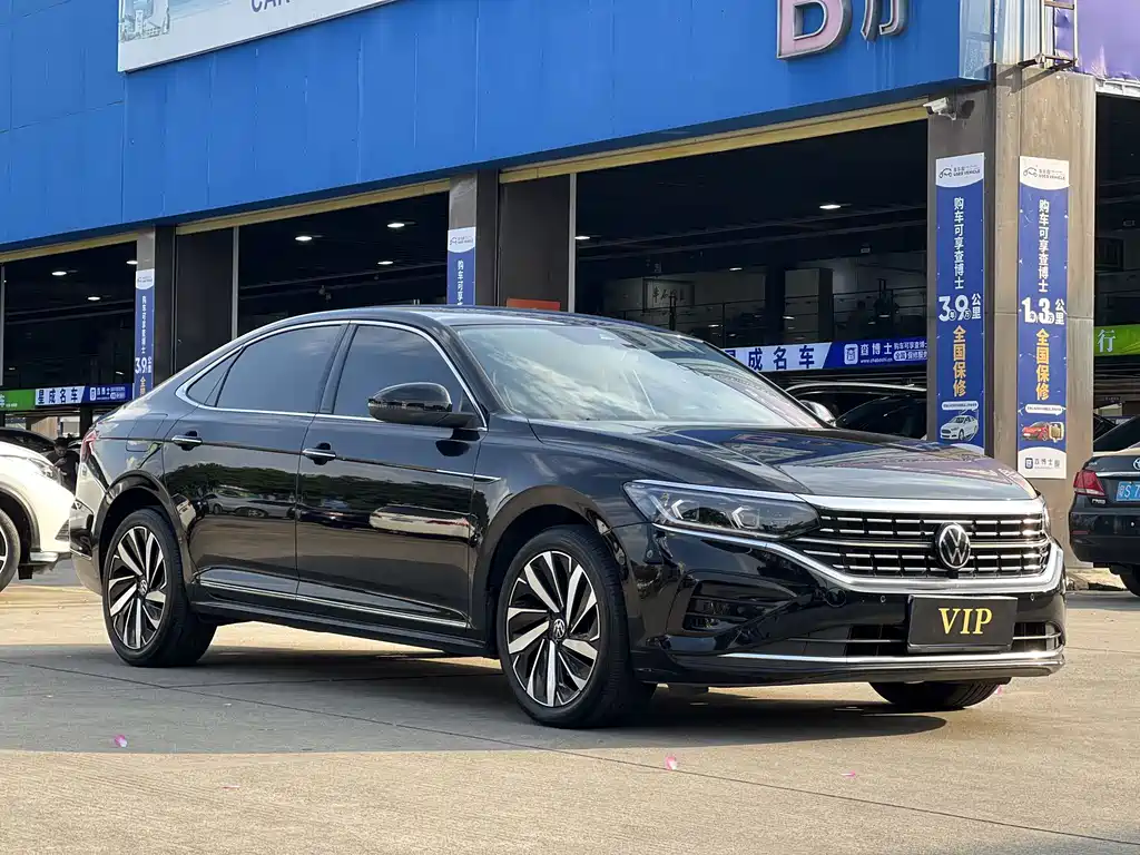Volkswagen Passat — фото 3