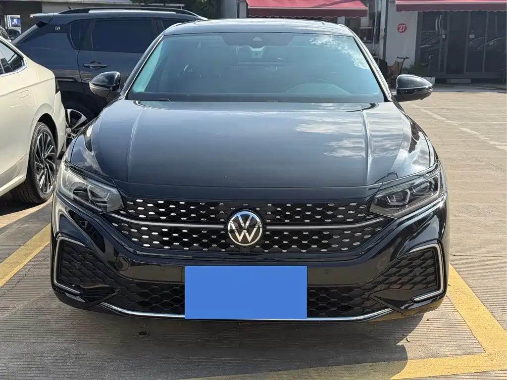 Volkswagen Passat — фото 2