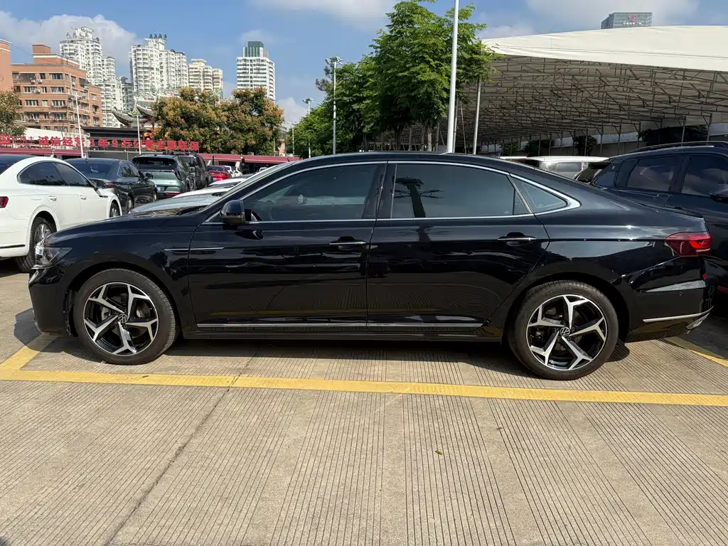 Volkswagen Passat — фото 4