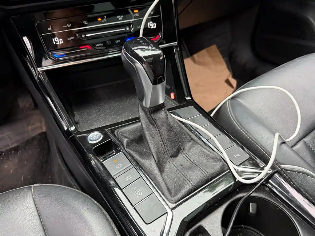 Volkswagen Passat — фото 9