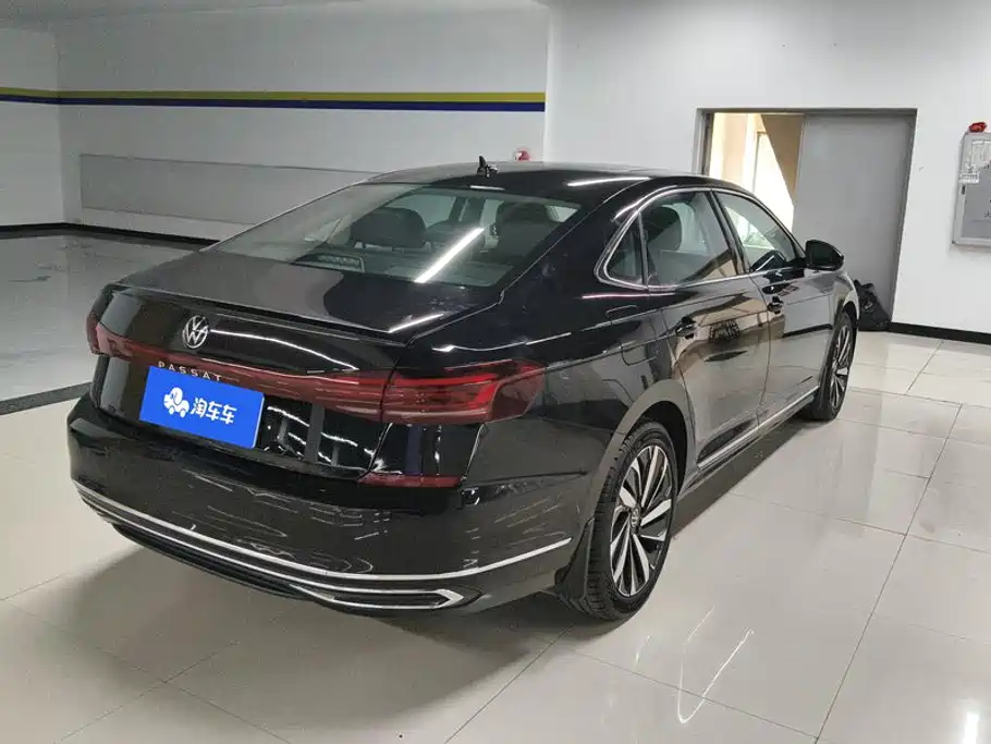 Volkswagen Passat — фото 3