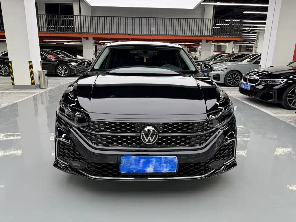 Volkswagen Passat — фото 2