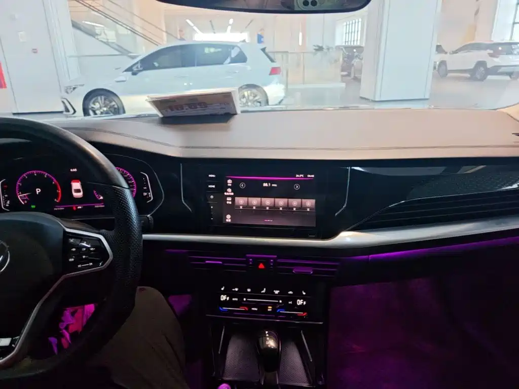 Volkswagen Passat — фото 9