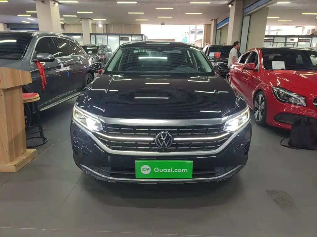 Volkswagen Passat — фото 2