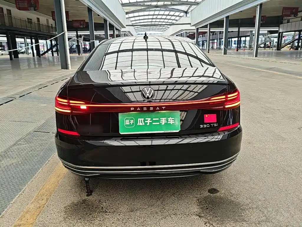 Volkswagen Passat — фото 5