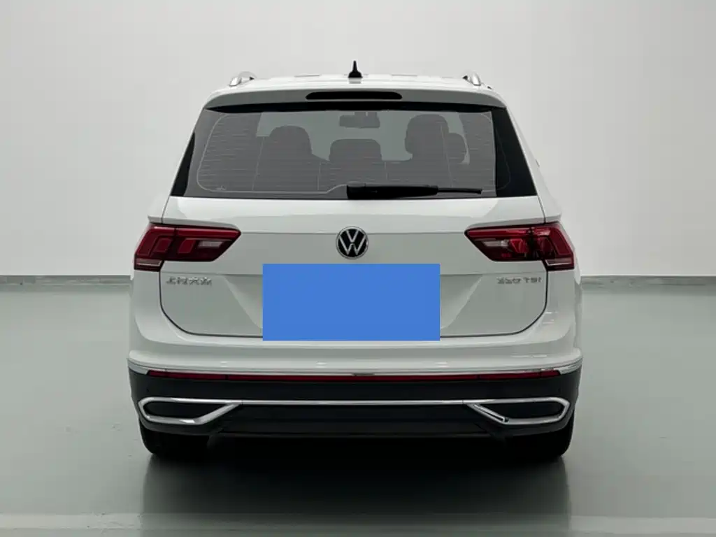 Volkswagen Tiguan L — фото 4