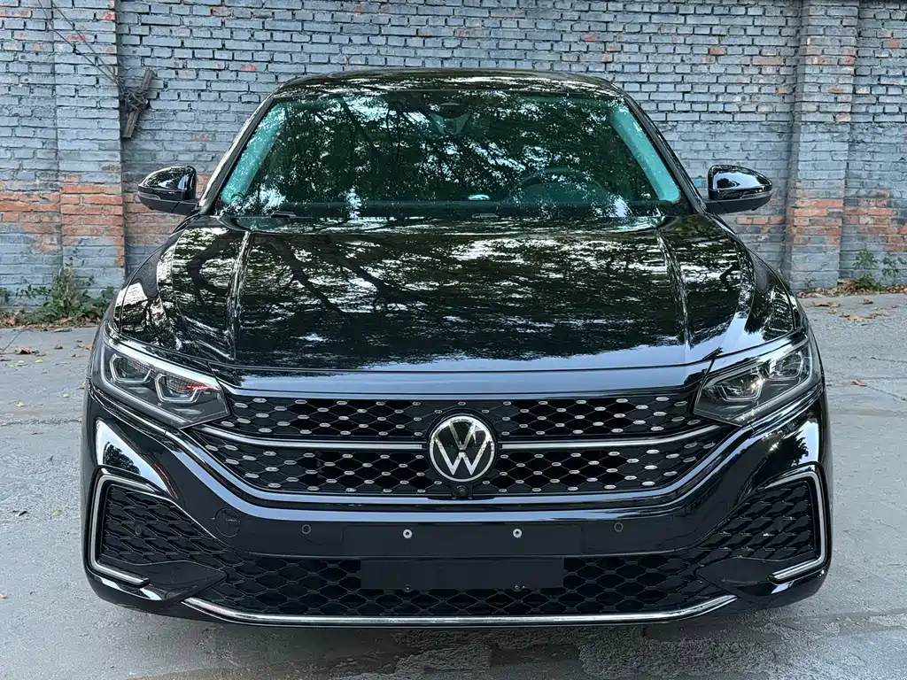 Volkswagen Passat — фото 2